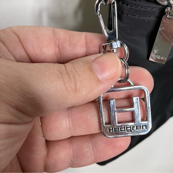 Hedgren Fate Crossover bag black medium size RFID protection - Picture 5 of 10